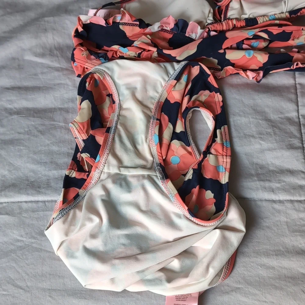 Juicy Couture 3piece Bathing Suit - Picture 7 of 7